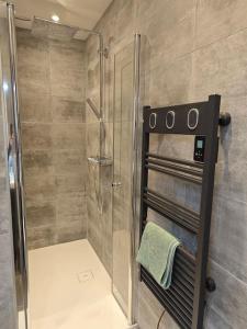 Appartements Confortable et luxe a deux pas du chateau de Versailles : photos des chambres