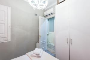 The Collection Barcelona - Eixample 3BD Apartment with Private Terrace