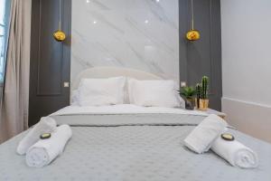 Luxurious Apartment with Stylish Design and Comfort - 105