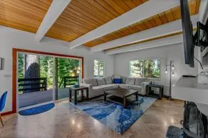 Creekside Retreat with Hot Tub, Near Homewood Resort - Tahoe Pines