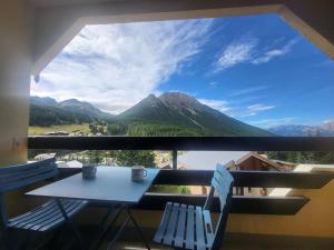 Studio ensoleillé avec balcon au centre de Montgenèvre, proche commodités et pistes - FR-1-266-128
