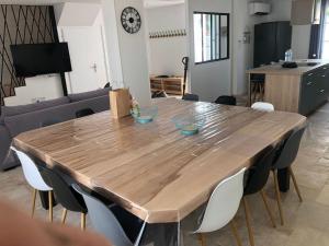 Grande maison de vacances récente