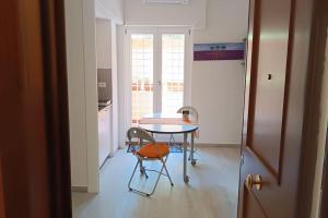 Vatican tiny house by Gialel