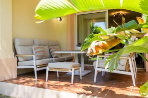 ViVi Homes -Villa Alpetona Private Pool, Garden & Beach