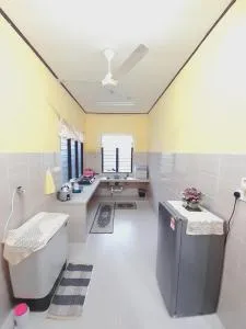 ZRAAA Homestay - Kampong Batu Burok