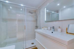 Apartamento Al Sakia 2bdr com piscina e ar condicionado