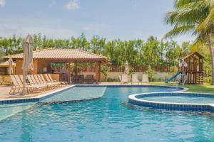 IT84 Maravilhoso Apartamento 4 Suítes, Beira Mar - Itacimirim