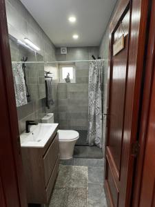 200M - Train Station Barrinha Beach House & Pool