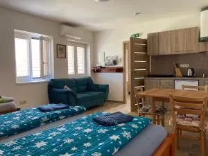 Apartmány s klimatizací - Penzion U Kudláčků Pouzdřany - Popice