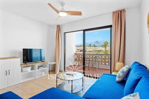 Holiday Relax with Teide Views and Heated Pool in Amarilla Golf FC425