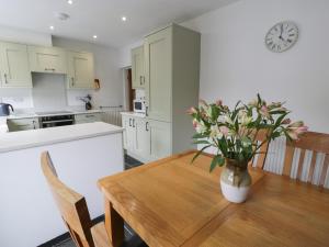 Cottage on the Green