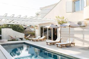 Luxurious Villa Ksenia with Pool Murter