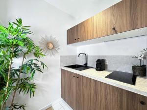 Perfect Studio in Louvre Area