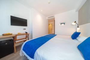 Twin Room room in Mar Calma Hotel