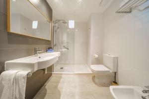 Twin Room with Balcony room in Mar Calma Hotel
