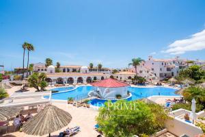 Holiday Relax with Teide Views and Heated Pool in Amarilla Golf FC425