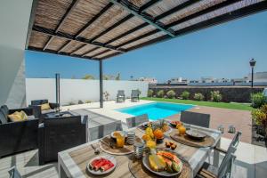 Serena Villa 38 - Heated pool, Sea Views, AC, High Speed Internet