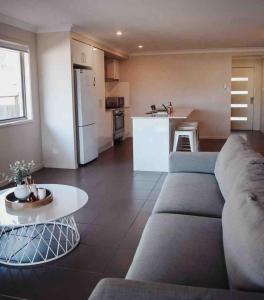 Suburban Serenity, Deebing Heights in Ipswich