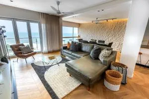 Ocean Luxury - Tinley Manor