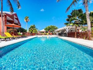 Belle Mer comfort pool few steps from the beach - 4hvězdičkové hotely ve městě Orient Bay