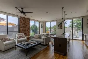 Downtown Princeton Chic - Princeton