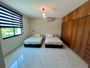 Ejecutiva Frac privado Nueva alberca 50MB Factura