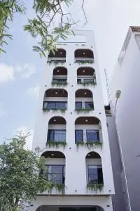 Amber Hotel - Ấp Bình Hưng