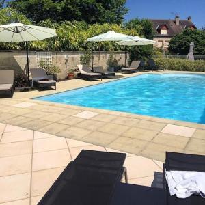 Hotels Logis Hotel De France : photos des chambres