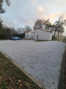 Appartements Douceur de vivre, calme et jardin Appartement 3 : photos des chambres