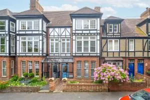 Sea Thrift House by Big Skies Cottages - Overstrand