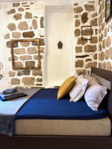 HealthyStudio512 Apartments