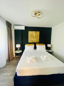 Metropole Apartments Central City