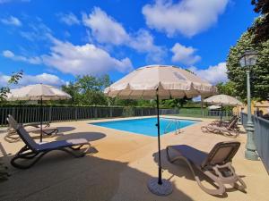 Complexes hoteliers Domaine Jolidetour climatise, piscine et tennis prives : photos des chambres