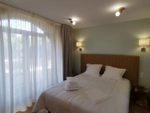 Complexes hoteliers Domaine Jolidetour climatise, piscine et tennis prives : photos des chambres