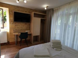 Complexes hoteliers Domaine Jolidetour climatise, piscine et tennis prives : photos des chambres