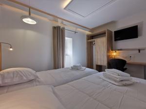 Complexes hoteliers Domaine Jolidetour climatise, piscine et tennis prives : photos des chambres