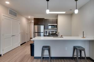 Bloomington Apartment - Walk to IU Campus and Mall!