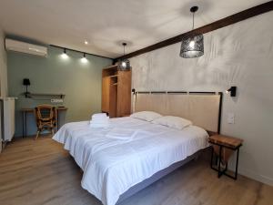 Complexes hoteliers Domaine Jolidetour climatise, piscine et tennis prives : photos des chambres