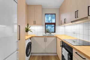 Inviting 2BR Haven in the Heart of the Suburbs