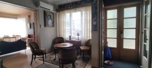 Kortteer vihreä huone