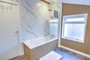 Stunning Brand New Home In St George