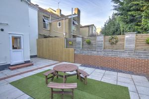 Stunning Brand New Home In St George