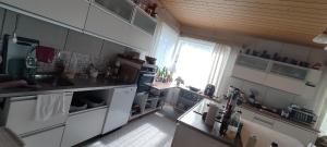 Kortteer Keltainen huone