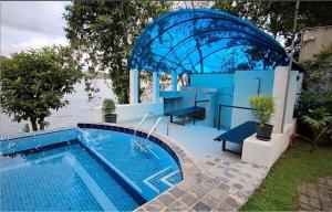 MYH - Lake Front Pvt Villa with Staff and Includes FREE Breakfast of your choice