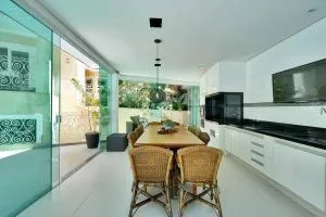 Mansão com piscina - 奥萨斯库