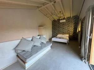 Tuvo Houses - Montale