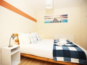 Redland Park By N And N Stays Ltd, Perfect for Contractors & Workers, Close to local amenities and work sites in Bath, Free Parking