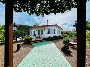 CentralCity "Haven" Private Home & Pool - Turneffe