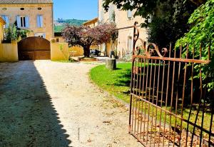 Maisons de vacances Mas Les Fabrys au coeur du Luberon : photos des chambres