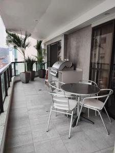 Apto 235 m2 Alto padrão Vista mar 3 suítes